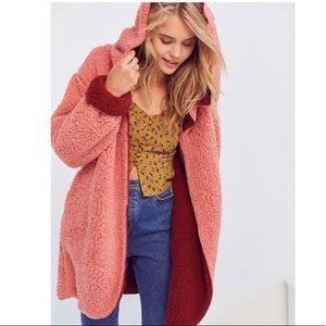UO Silence + Noise Magnolia Cozy Reversible Coat